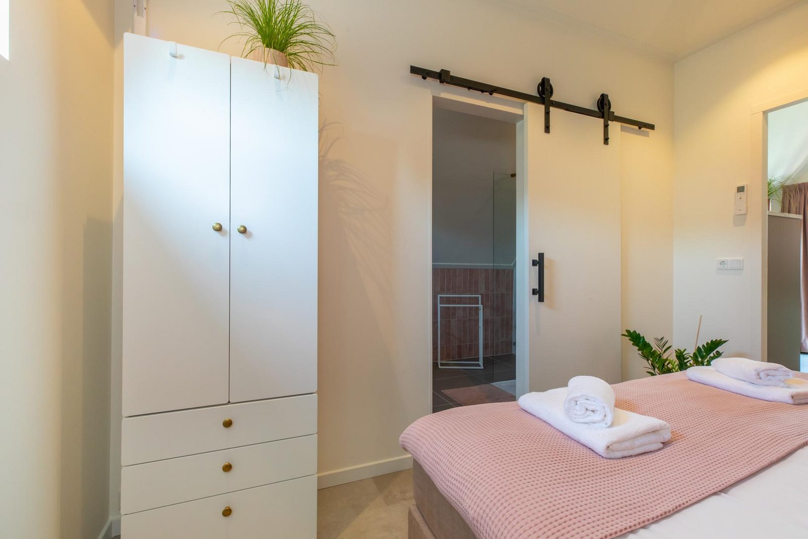 Appartement 'Bed by Al' - Hoofdstraat 16 a | Kortgene