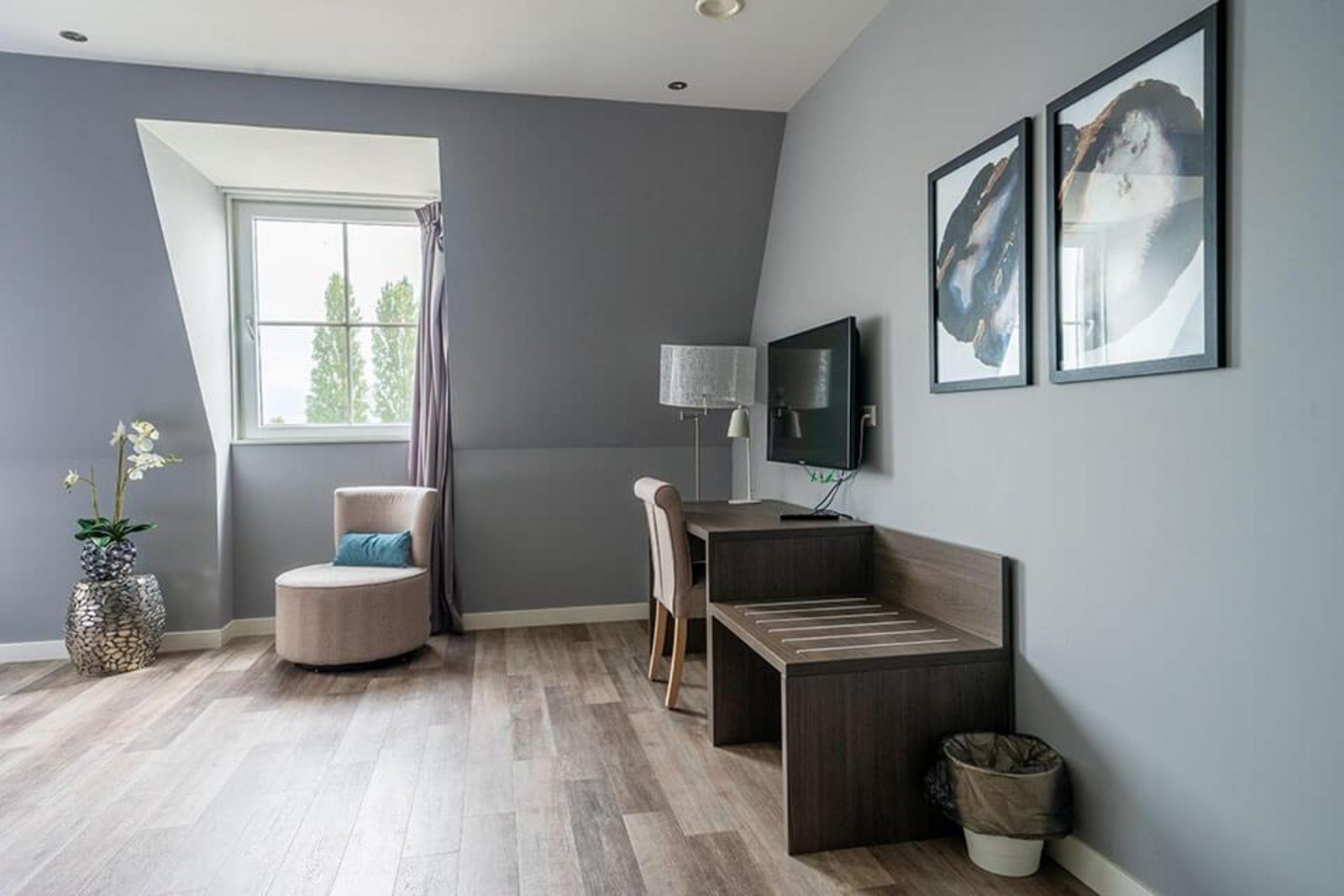 Comfort Room 4