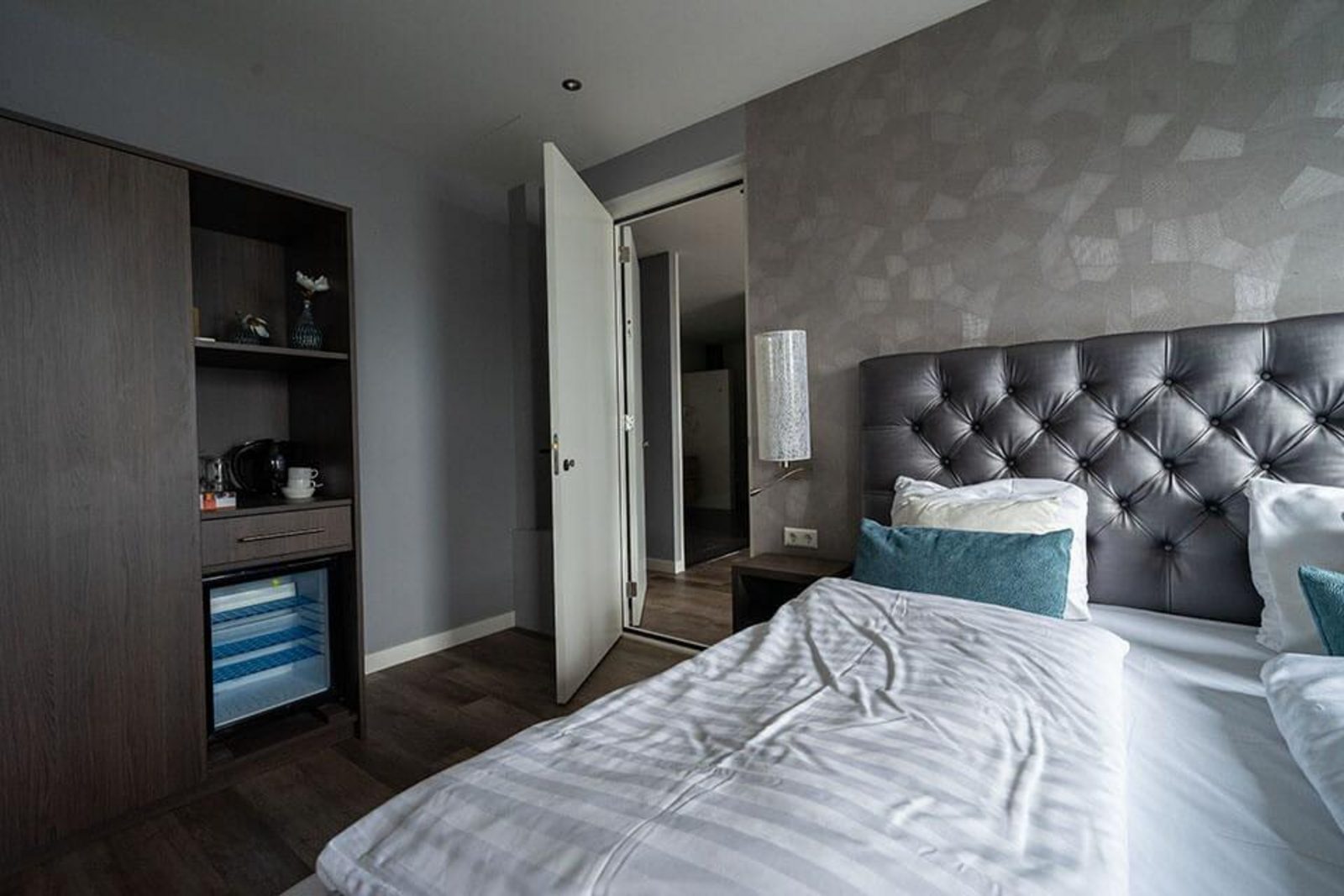 Comfort Room 4