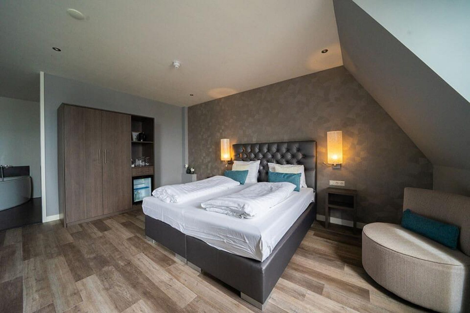 Comfort Room 4
