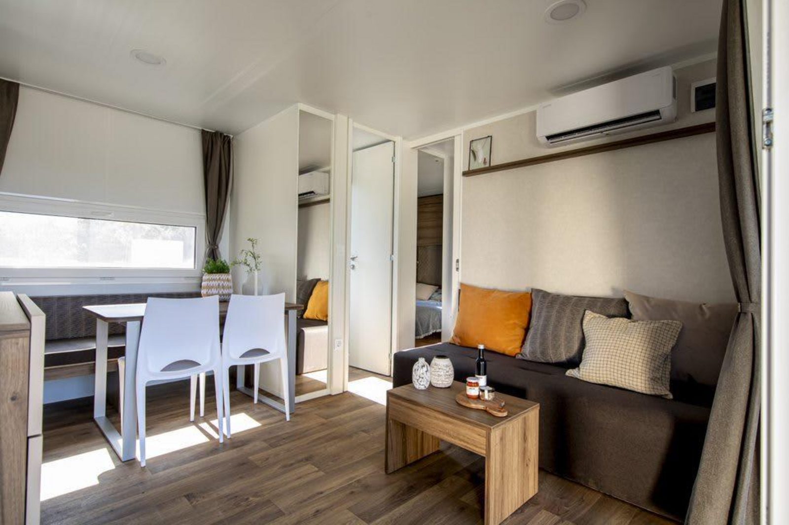 Cosy Unique 6