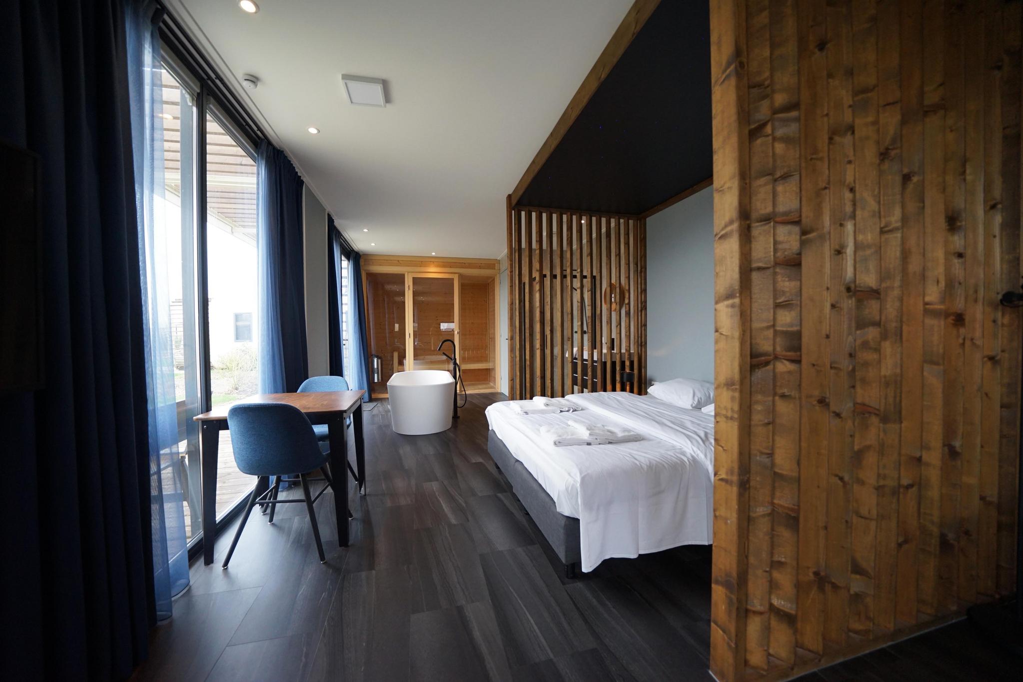 Modus Wellness 2 4