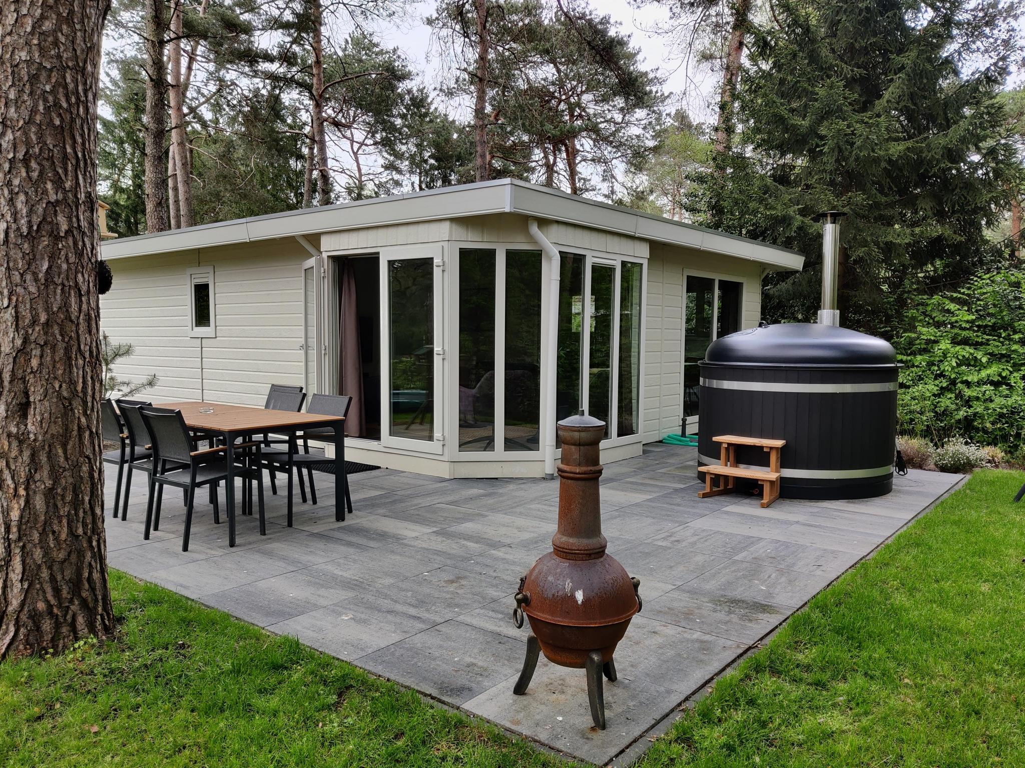 Carré Hottub 6