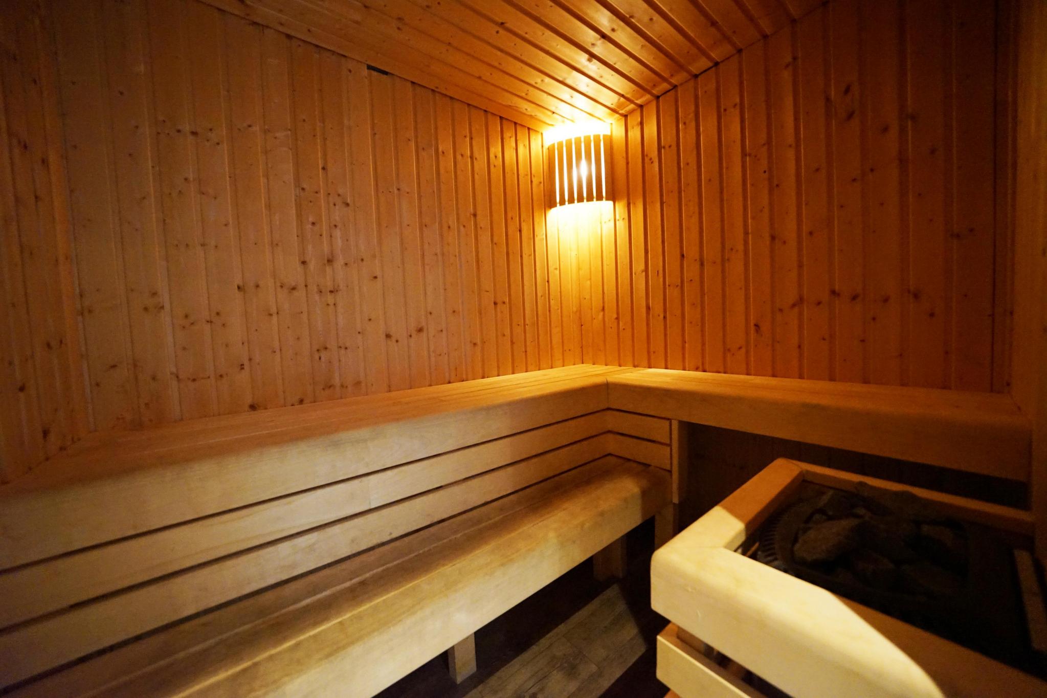 Pavilion Sauna 8 6