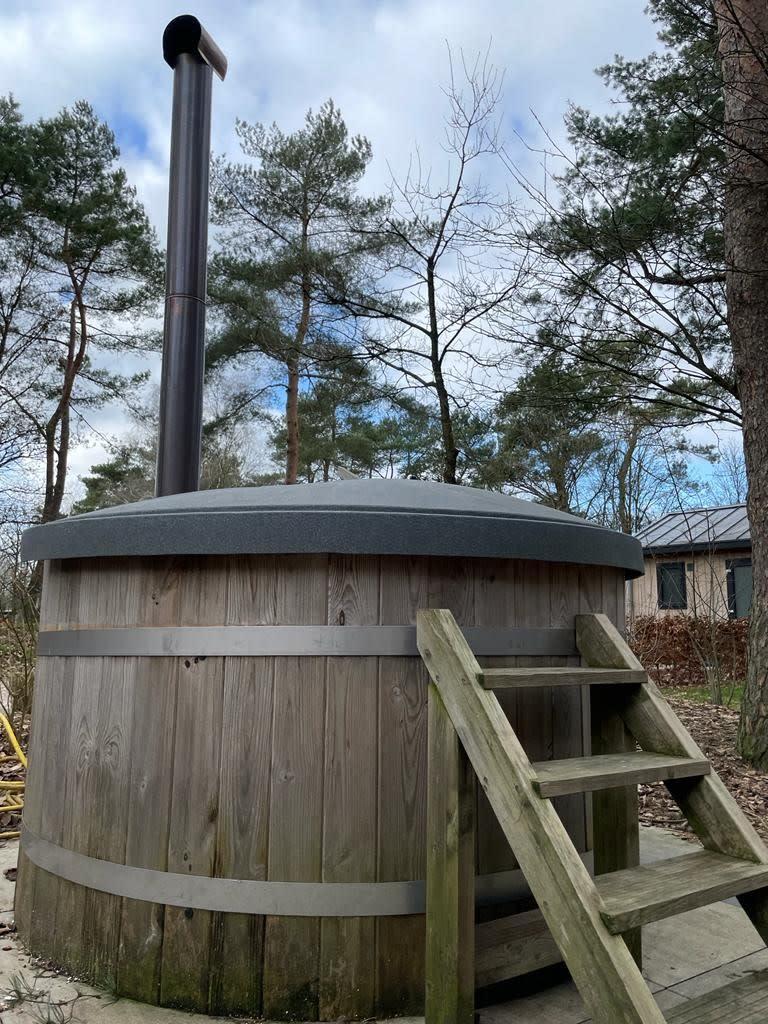Hackfort Hottub 6 2