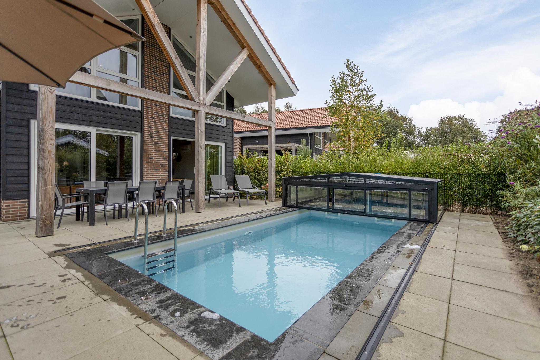 Villa 10 persons (indoor) Swimming pool and Wellness (Spa)