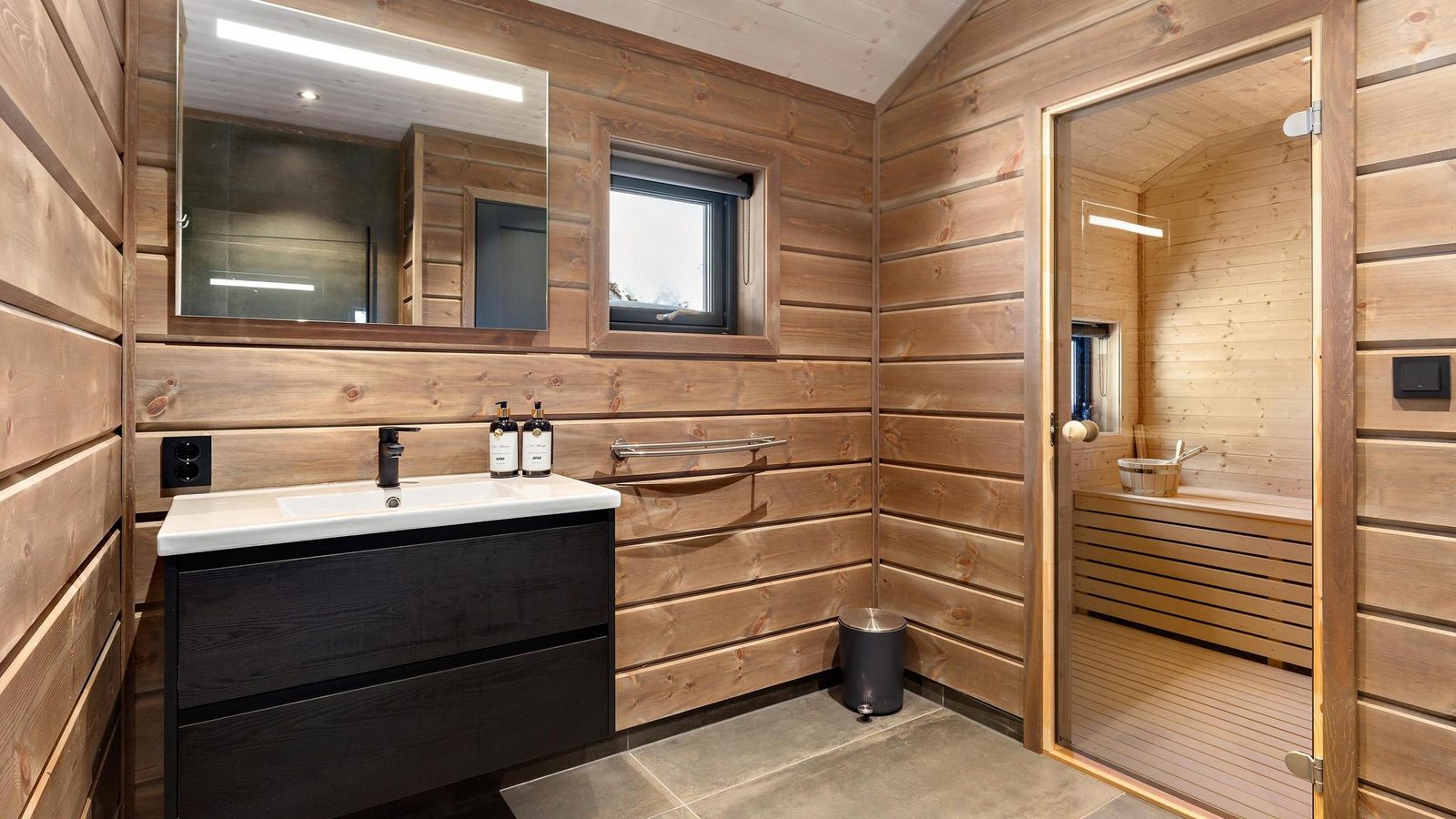 Gandalv Hytte | 8p | With Sauna & Hot Tub