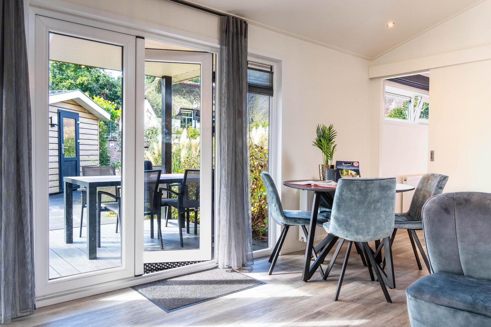 Family Lodge mit Whirlpool | 4 Personen