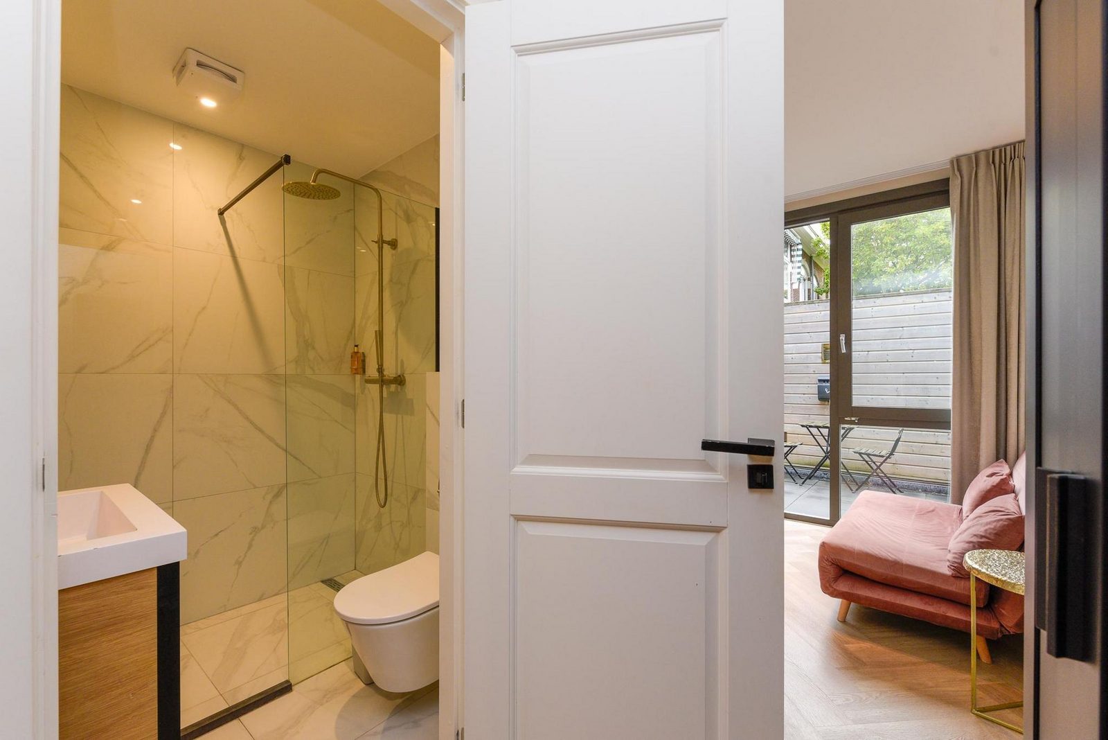 Novallure Hofvliet Short Stay Apartments - Studio met buitenruimte - Achterzijde