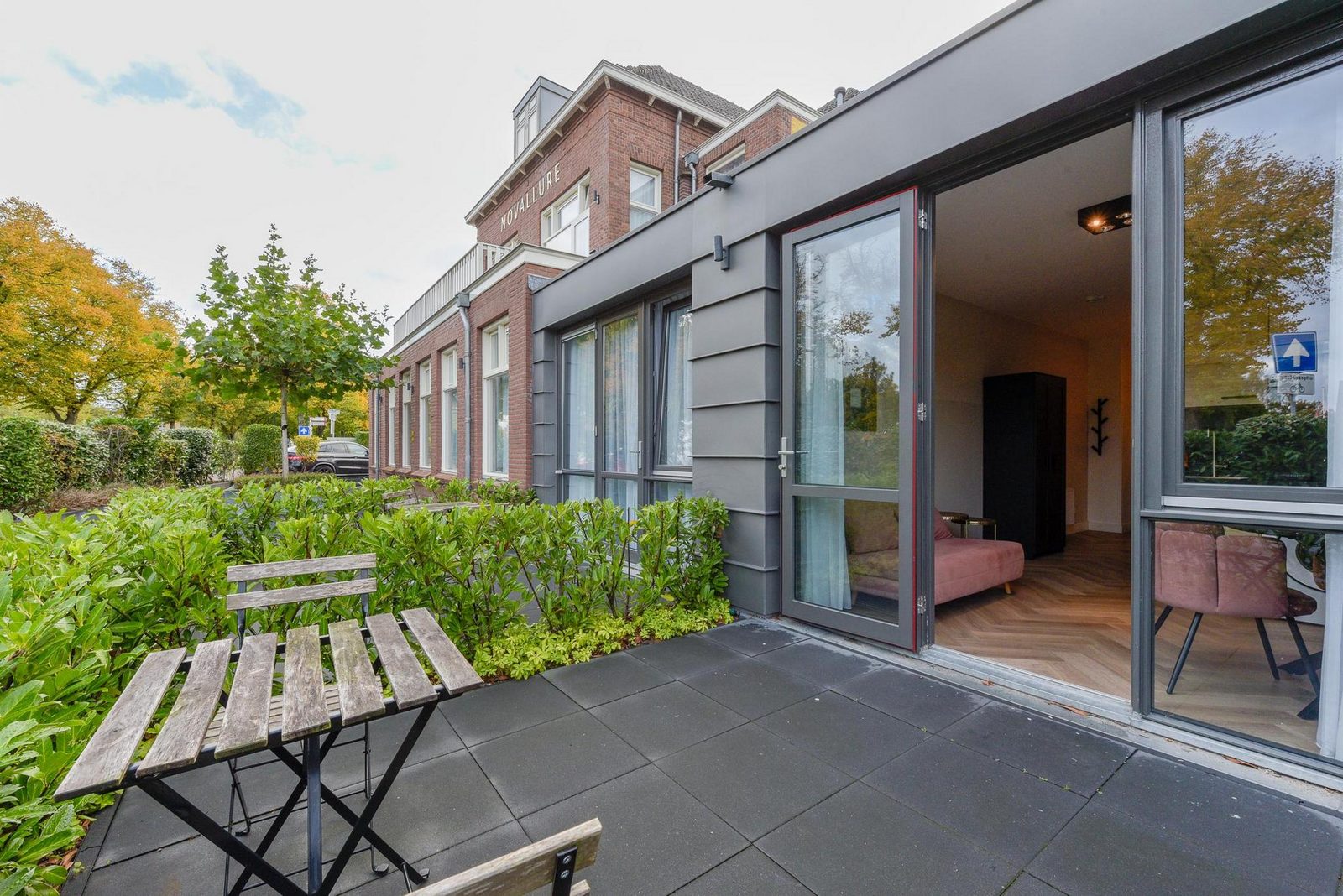 Novallure Hofvliet Short Stay Apartments - Studio met buitenruimte - Voorzijde