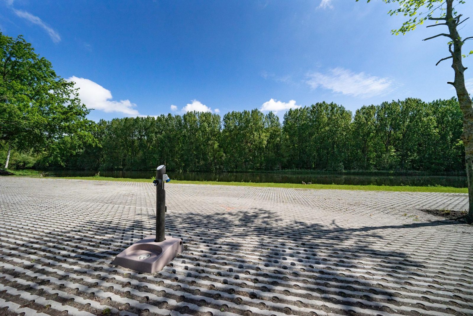 Camperplaats Comfort aan het water