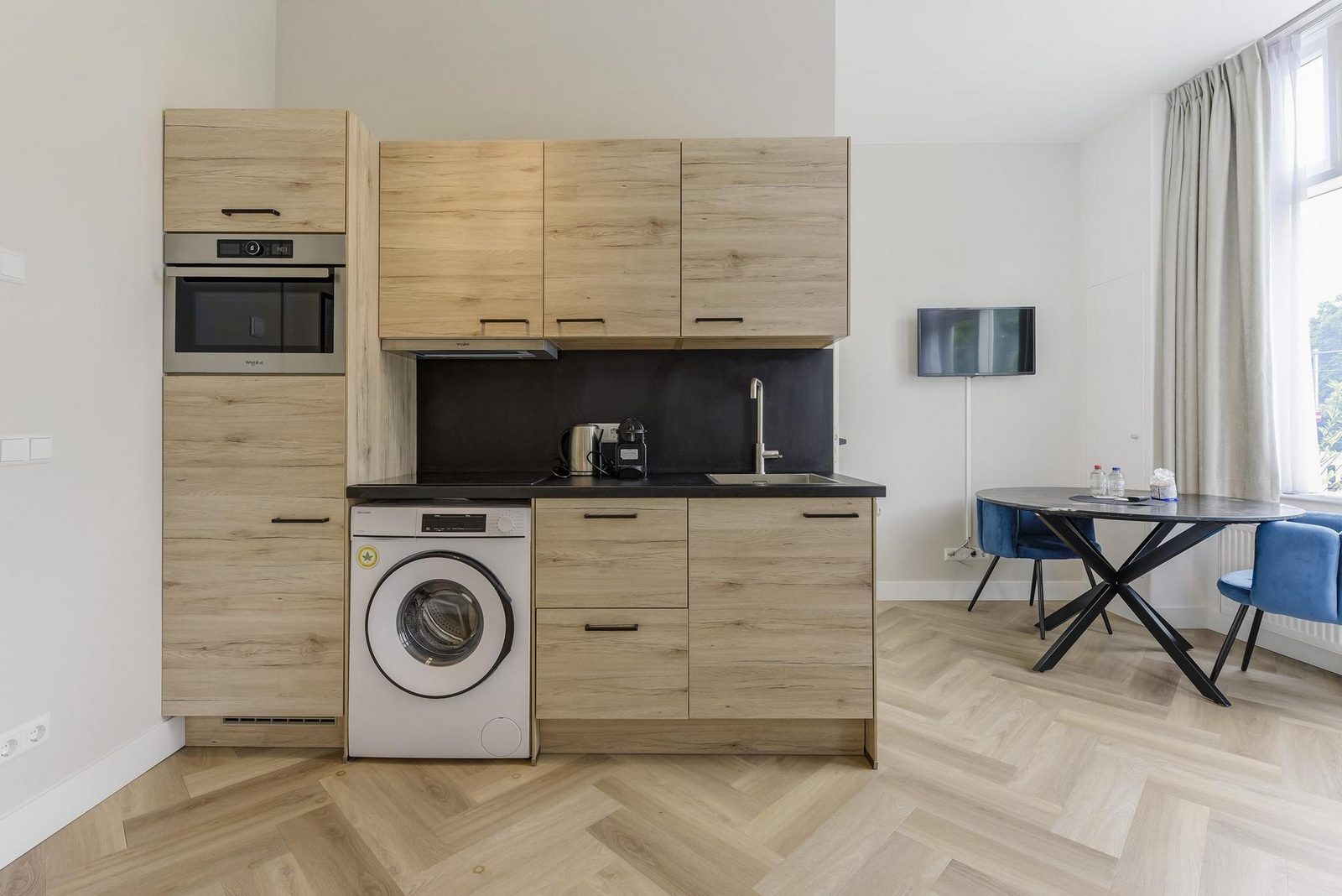 Novallure Hofvliet Short Stay Apartments - Compact Studio met buitenruimte - Voorzijde