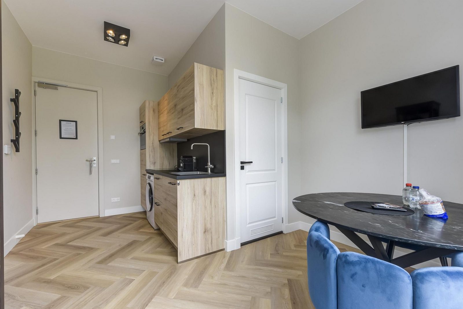 Novallure Hofvliet Short Stay Apartments - Compact Studio met buitenruimte - Voorzijde