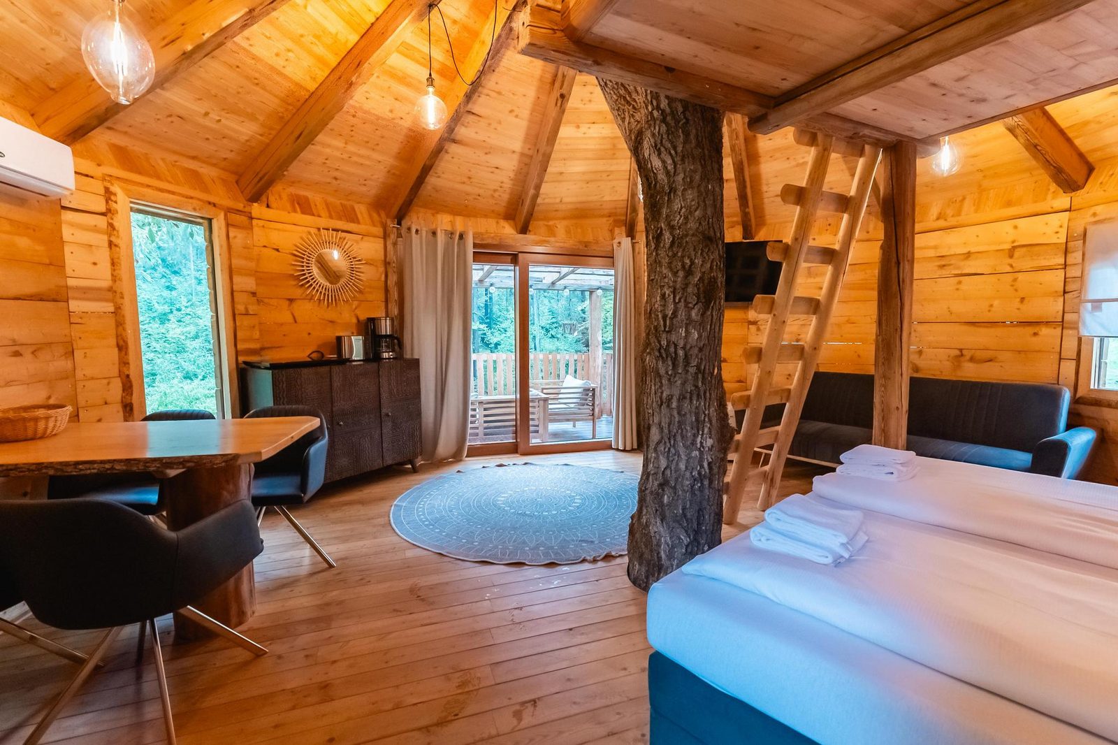 Treehouse 2+2