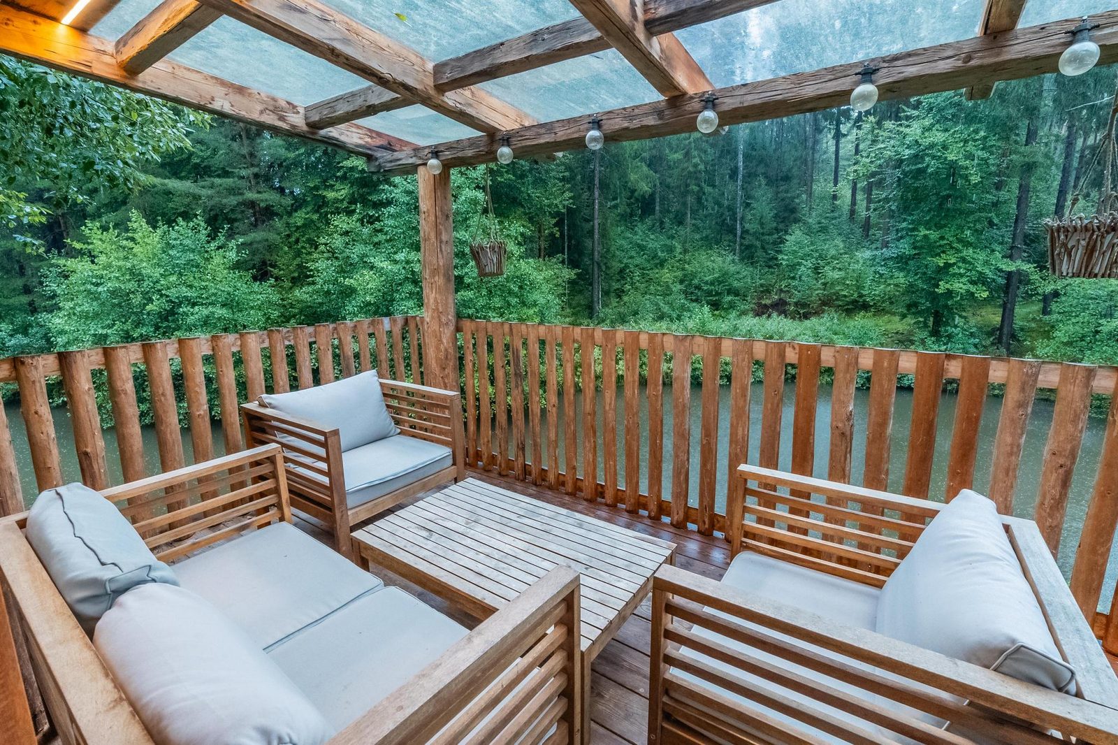 Treehouse 2+2