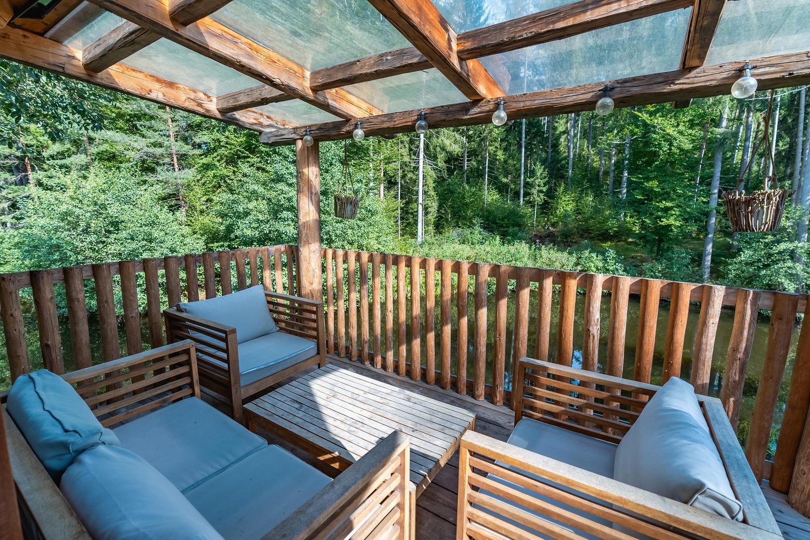 Treehouse 2+2