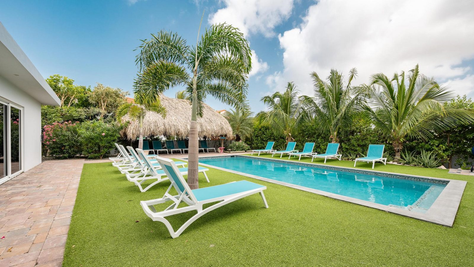 Villa La Familia Retreat