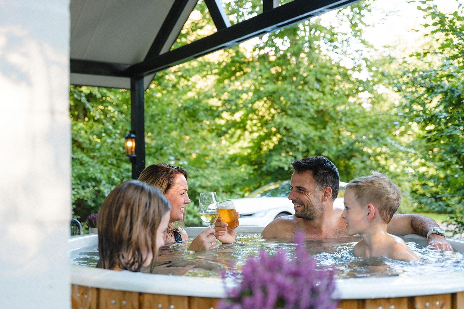 Comfort Bungalow with Whirpool | 2-4 Pers.