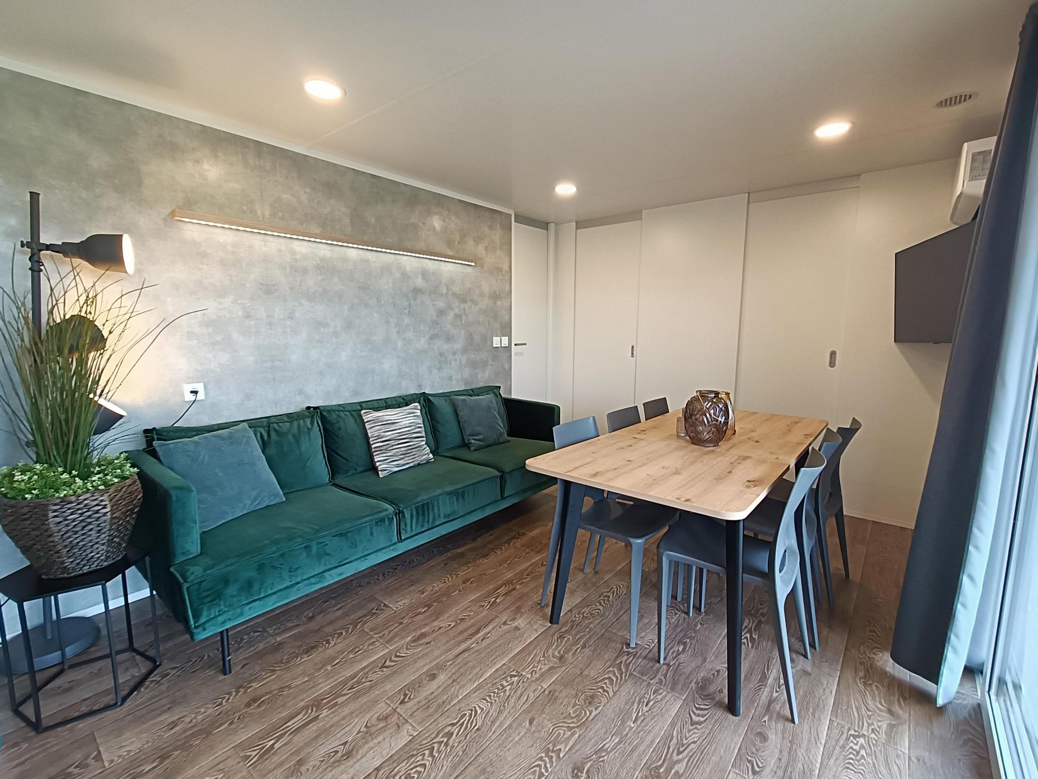 Grandeur Chalet 6 2