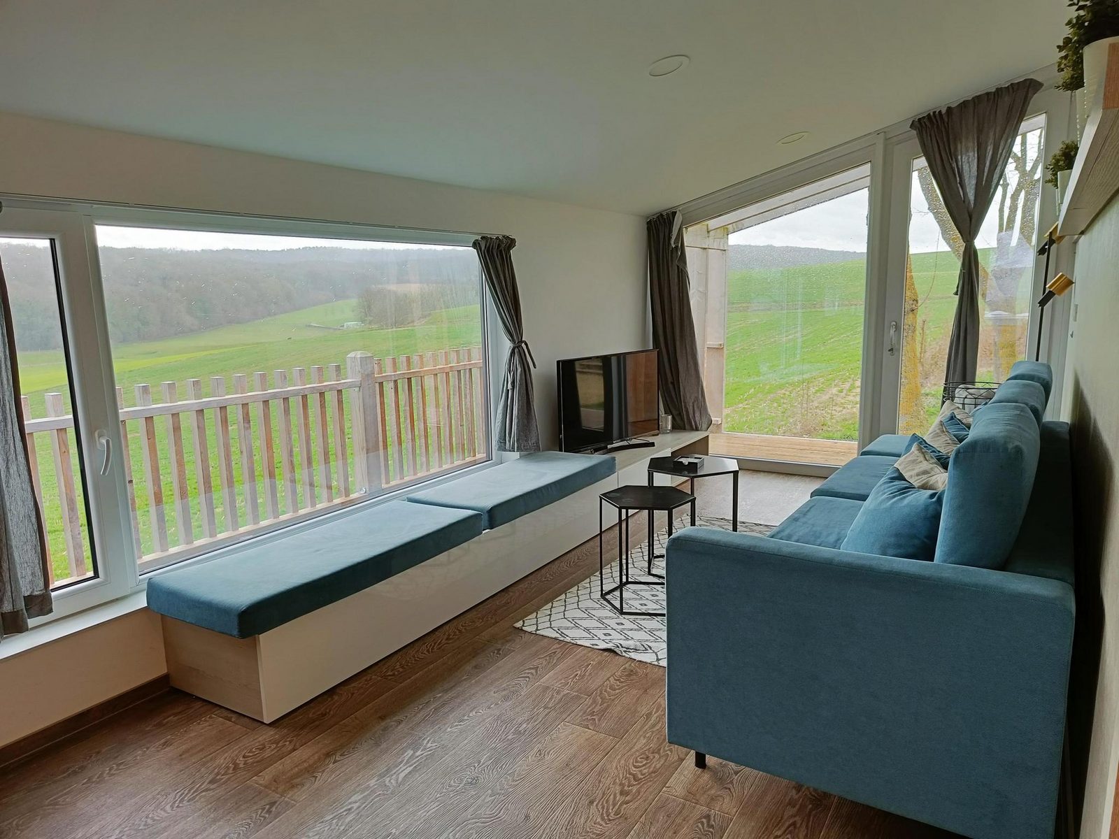 Panorama Cottage 4