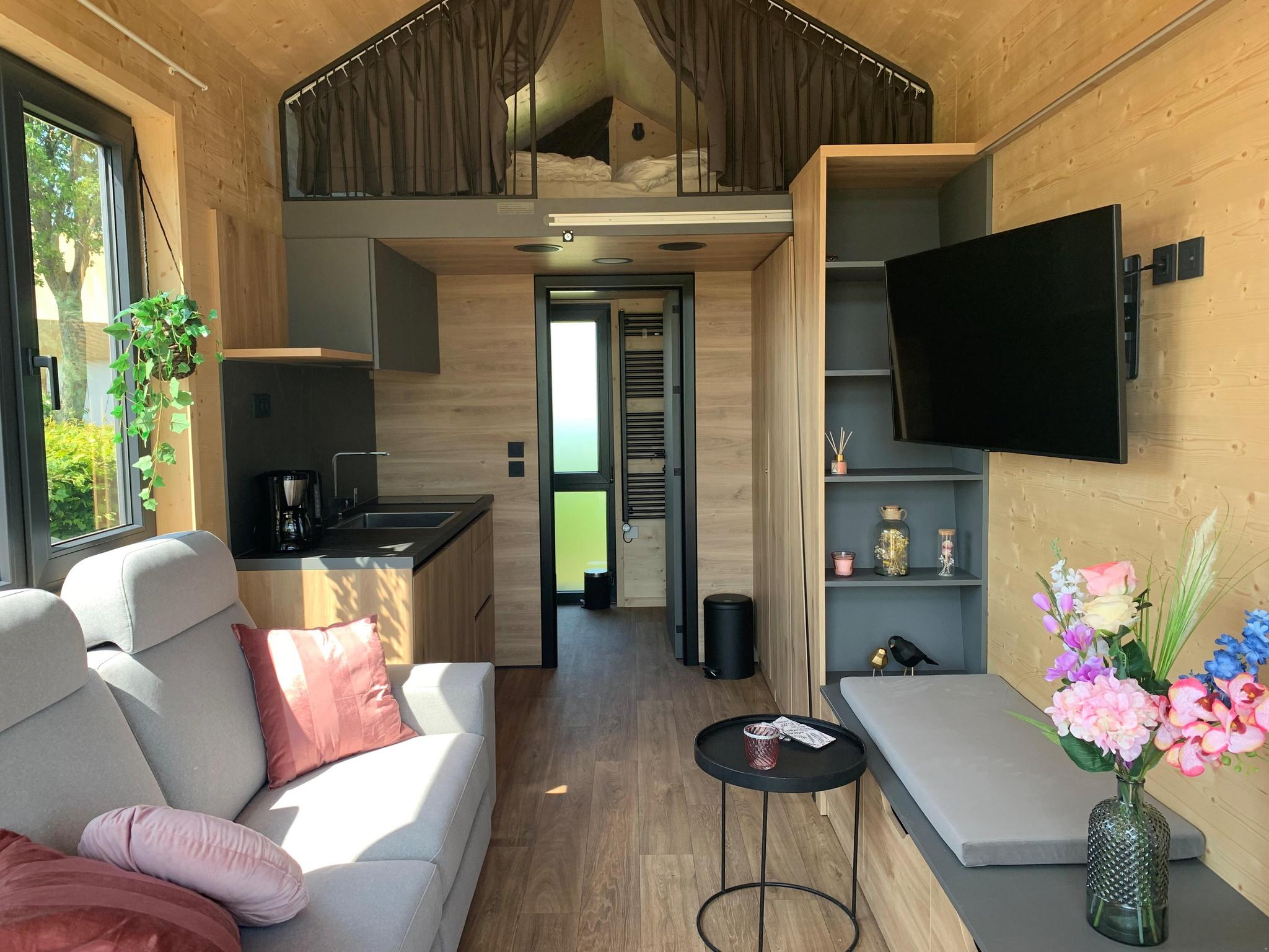 Tiny House 2 5