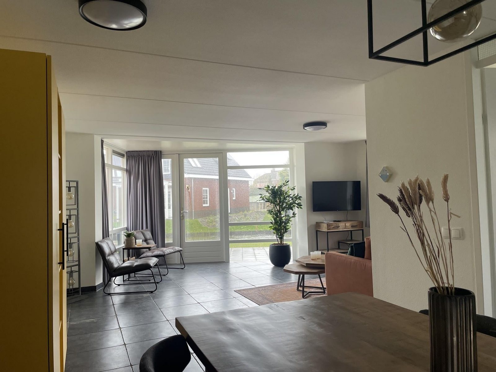 Dijkvilla 6