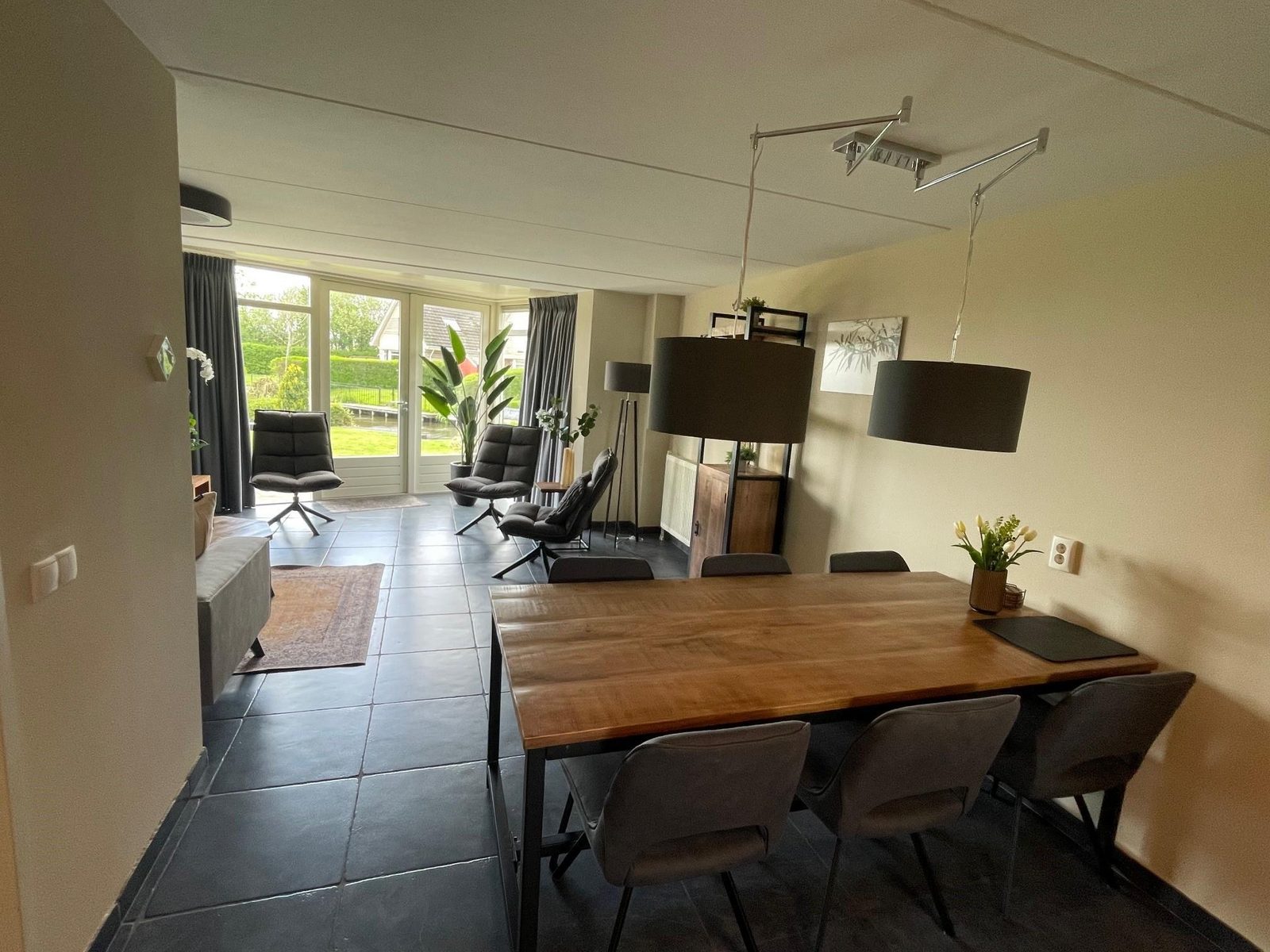 Dijkvilla 6