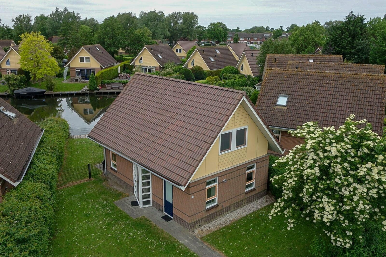Waterwoning 6