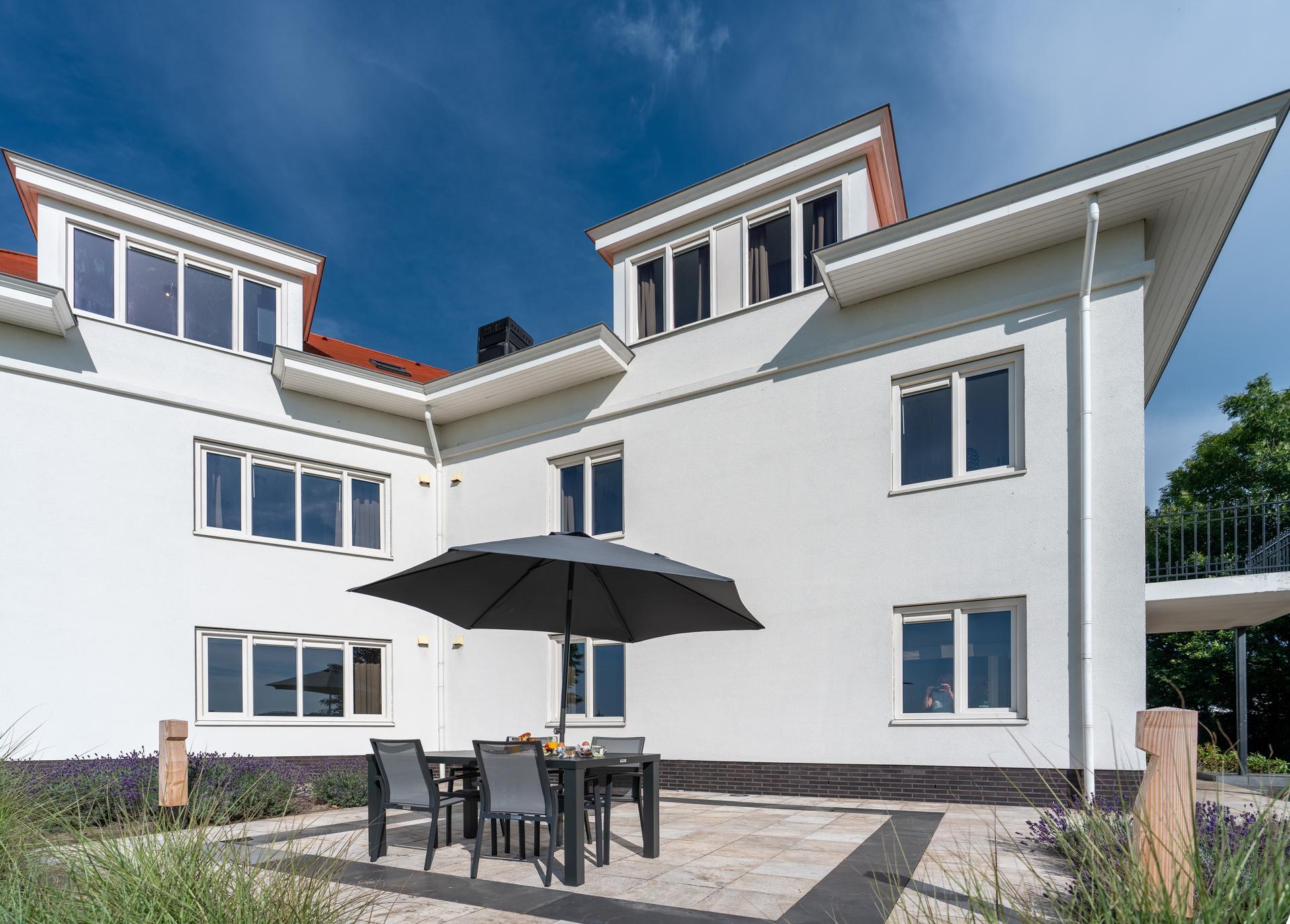 Luxus-Apartment 4 Personen mit Jacuzzi 1