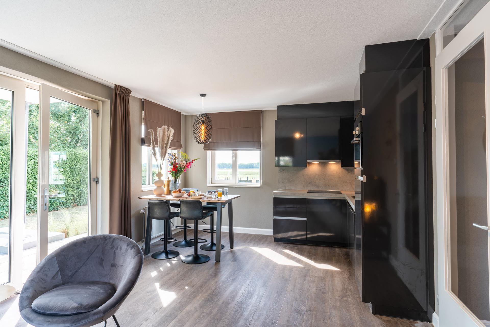 Luxus-Apartment 4 Personen mit Jacuzzi 3