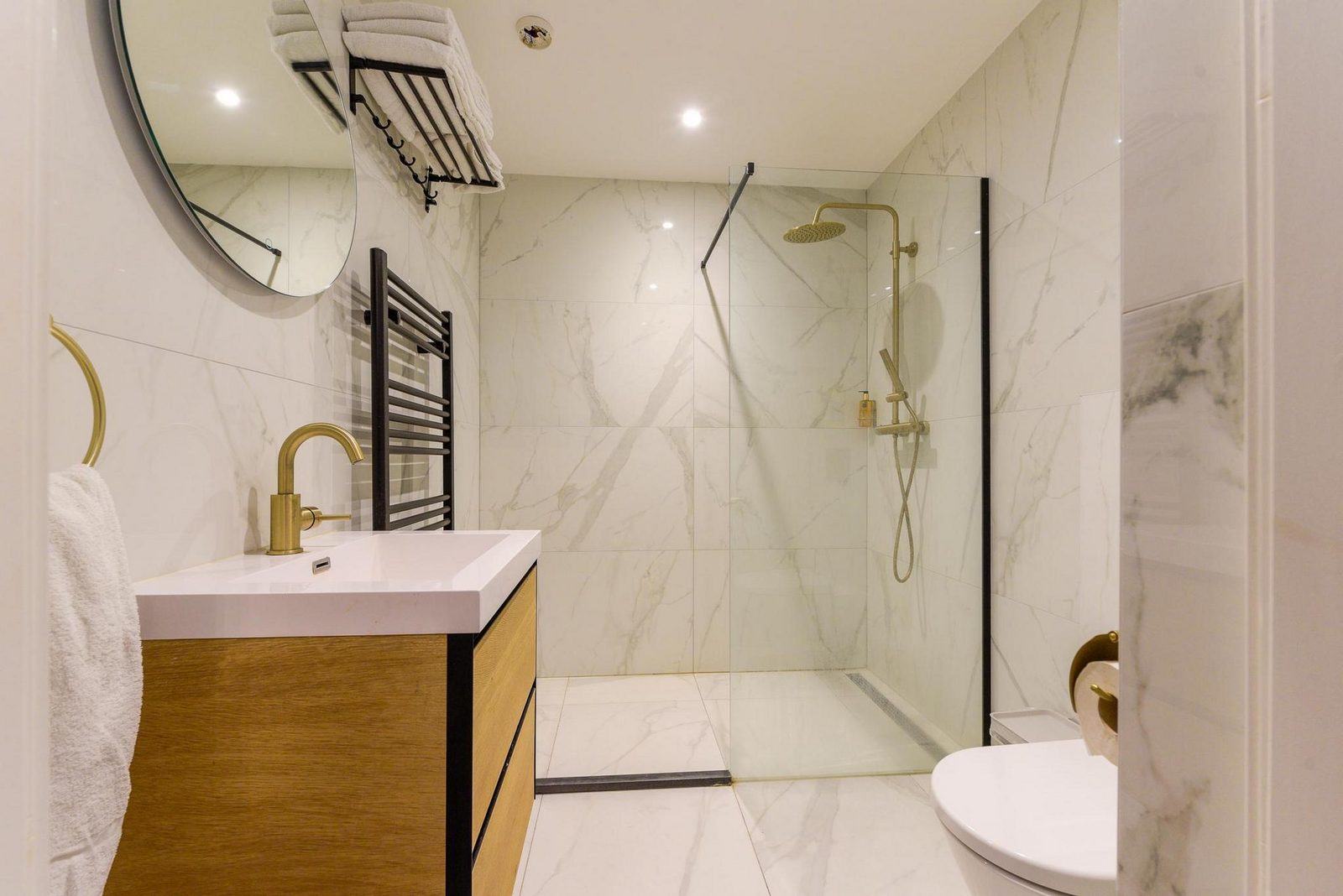 Novallure Hofvliet Short Stay Apartments - Grote studio zonder buitenruimte - Voorzijde