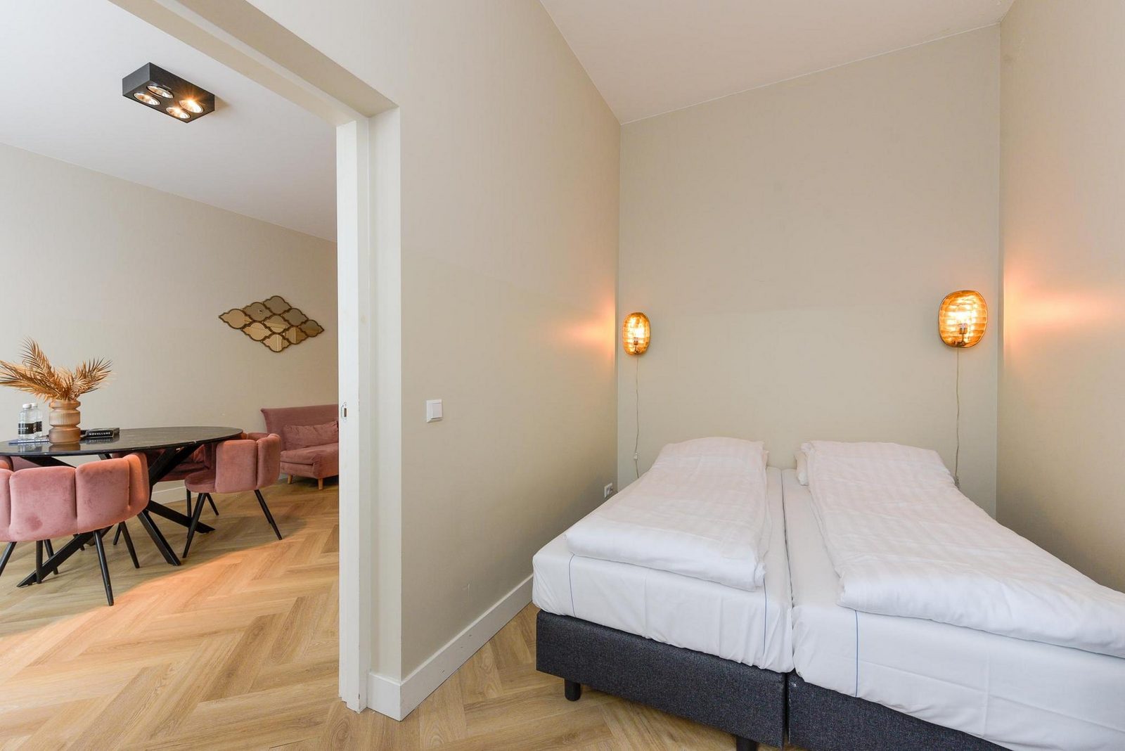 Novallure Hofvliet Short Stay Apartments - Grote studio zonder buitenruimte - Voorzijde