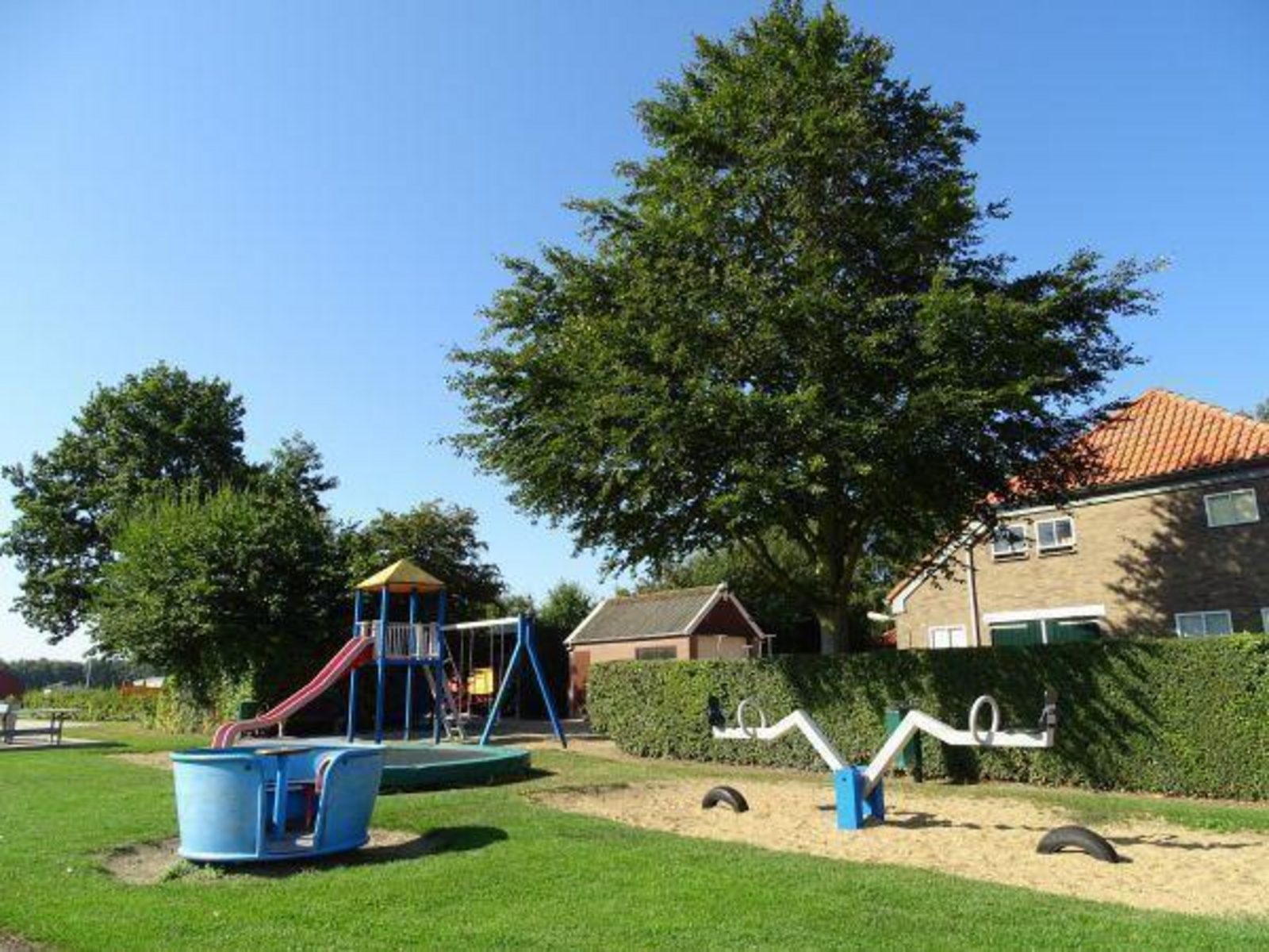 VZ539 Holiday chalet Ouwerkerk