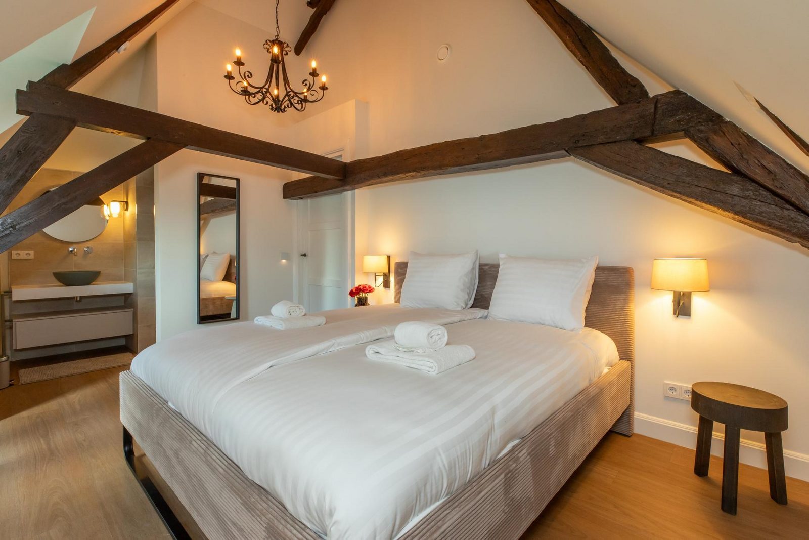 Holiday home 'Farm Molenhof' - Stationsweg 5 | Heinkenszand 