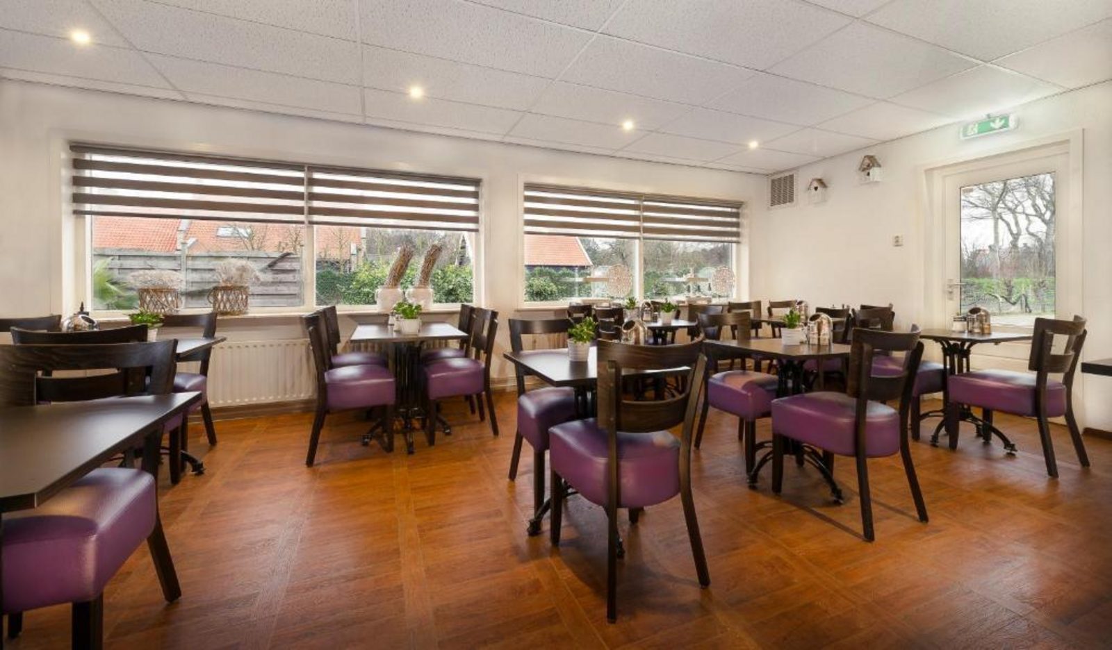 Single room with shared bathroom facilities in the hallway