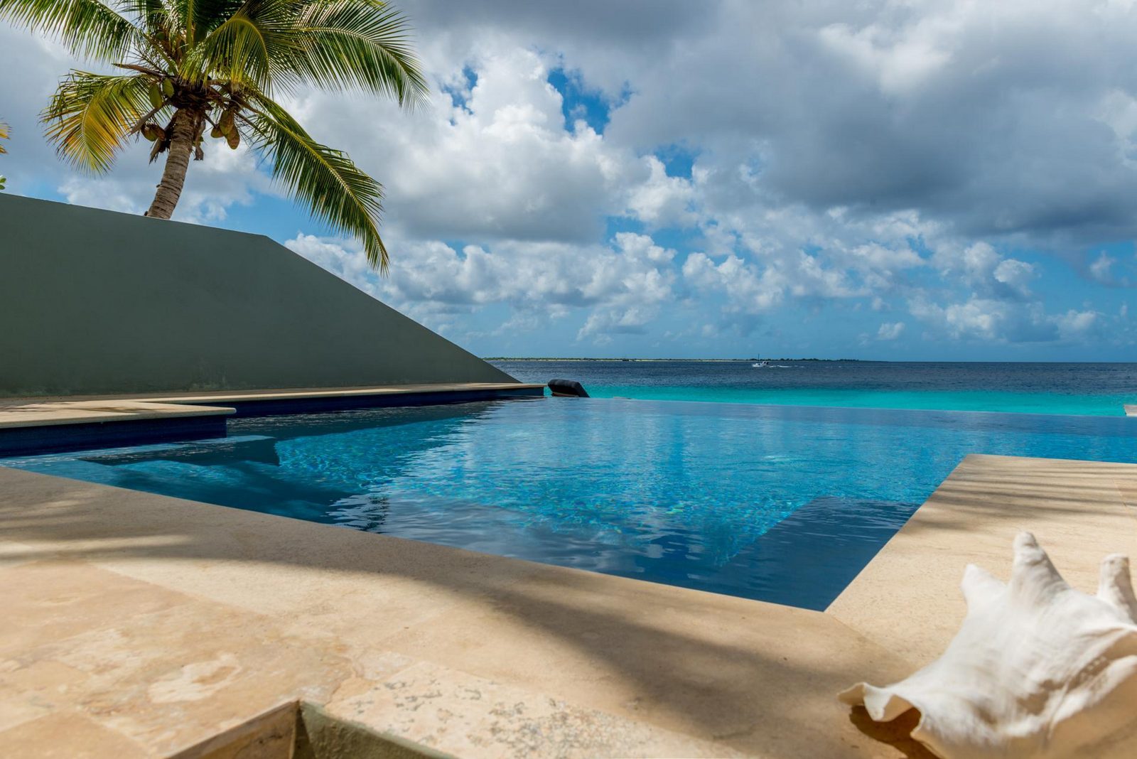 Ocean Front Escape