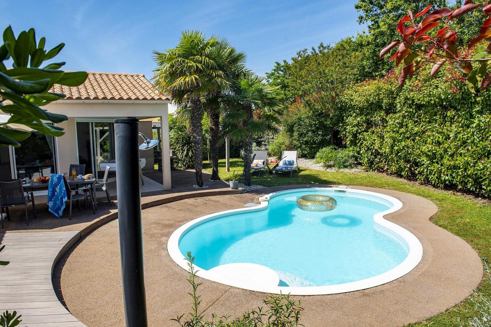 Acacia 6 avec piscine et jacuzzi