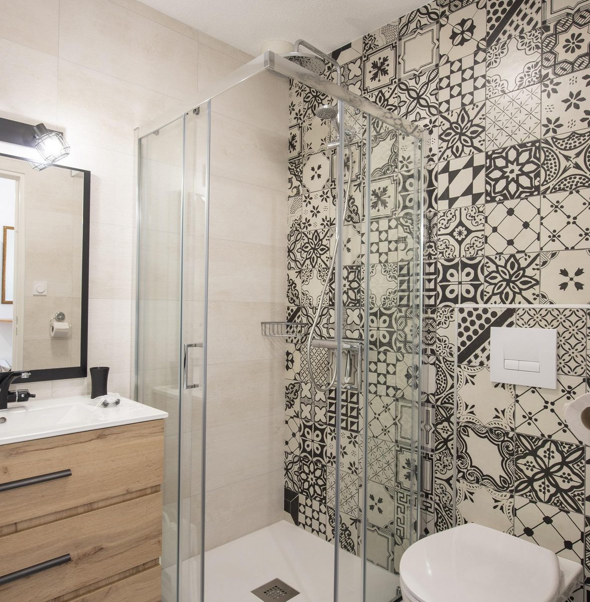 Acacia 6 avec piscine et jacuzzi