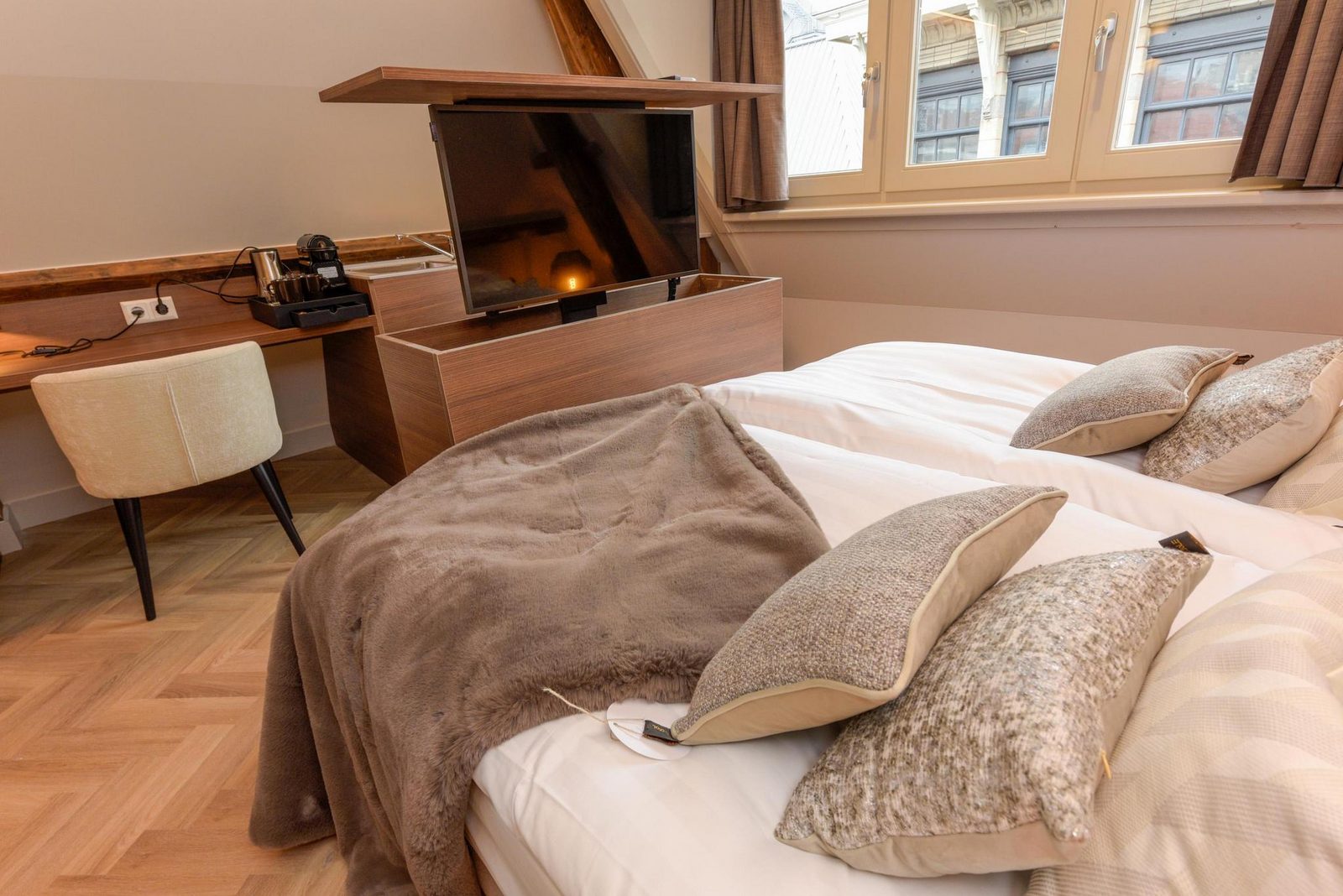 Hotel Novallure City Centre - Kamer met eenpersoonsbedden en kitchenette