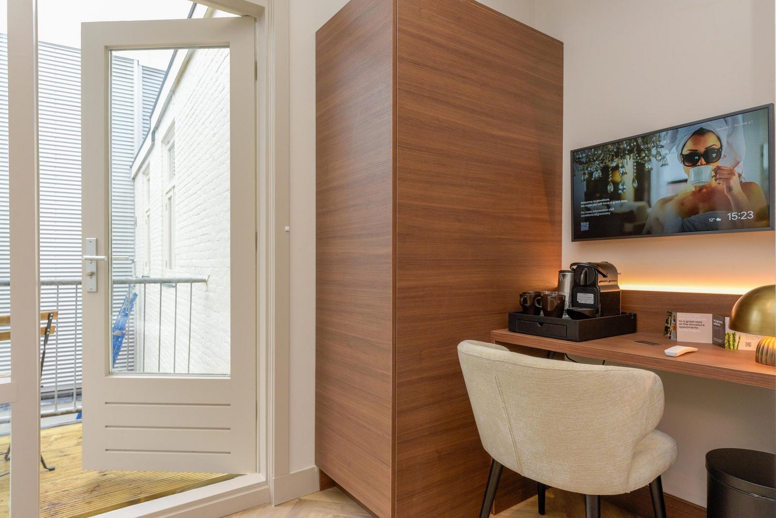 Hotel Novallure City Centre - Kamer met eenpersoonsbedden en balkon