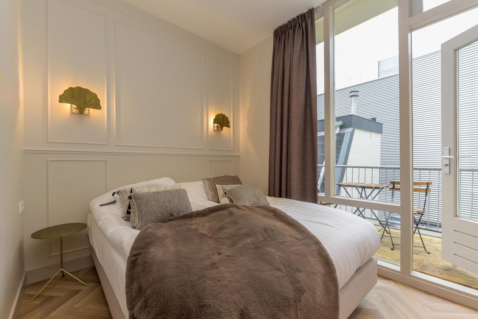 Hotel Novallure City Centre - Kamer met eenpersoonsbedden en balkon
