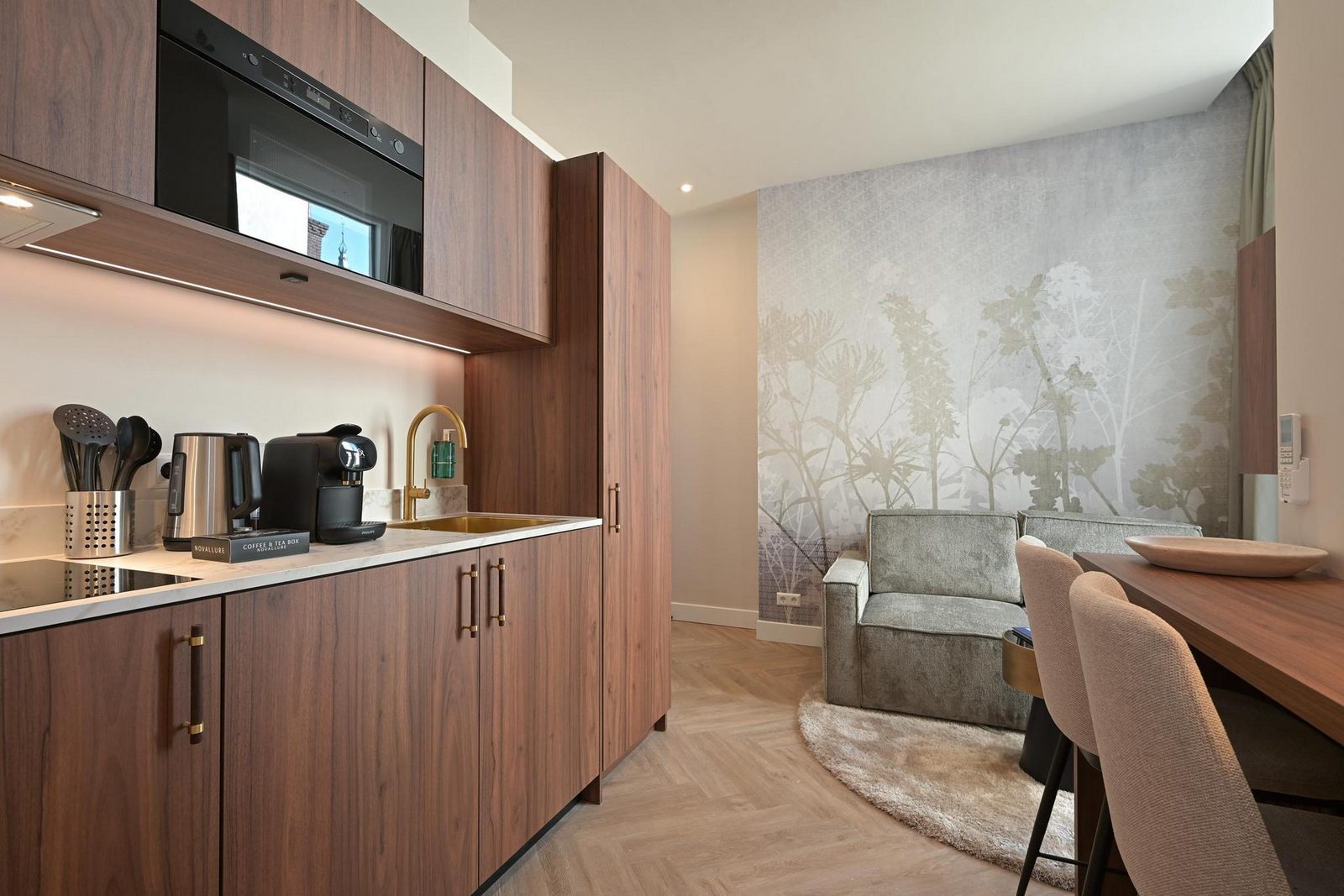 Novallure Downtown - Luxe suite met buitenruimte