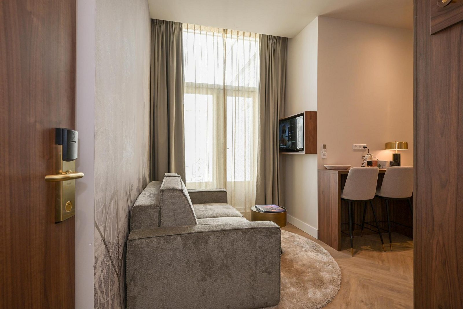 Novallure Downtown - Luxe suite met buitenruimte