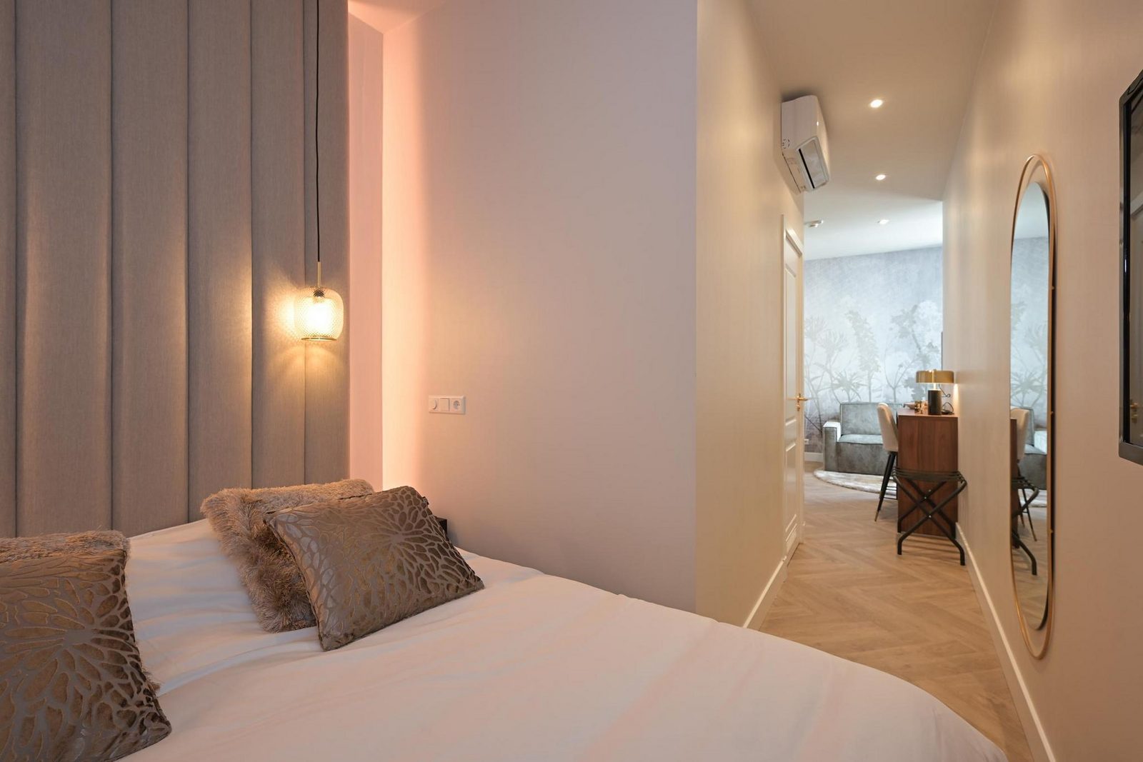 Novallure Downtown - Luxe suite met buitenruimte