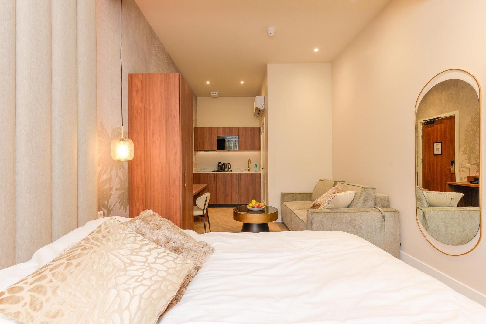 Novallure Villa Margaretha - Deluxe Studio met buitenruimte
