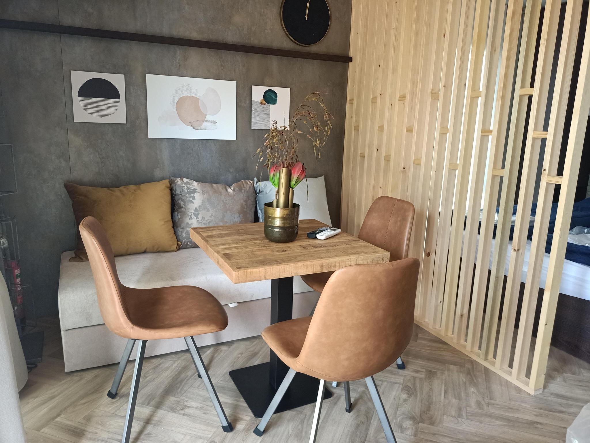 Tiny House 2 5