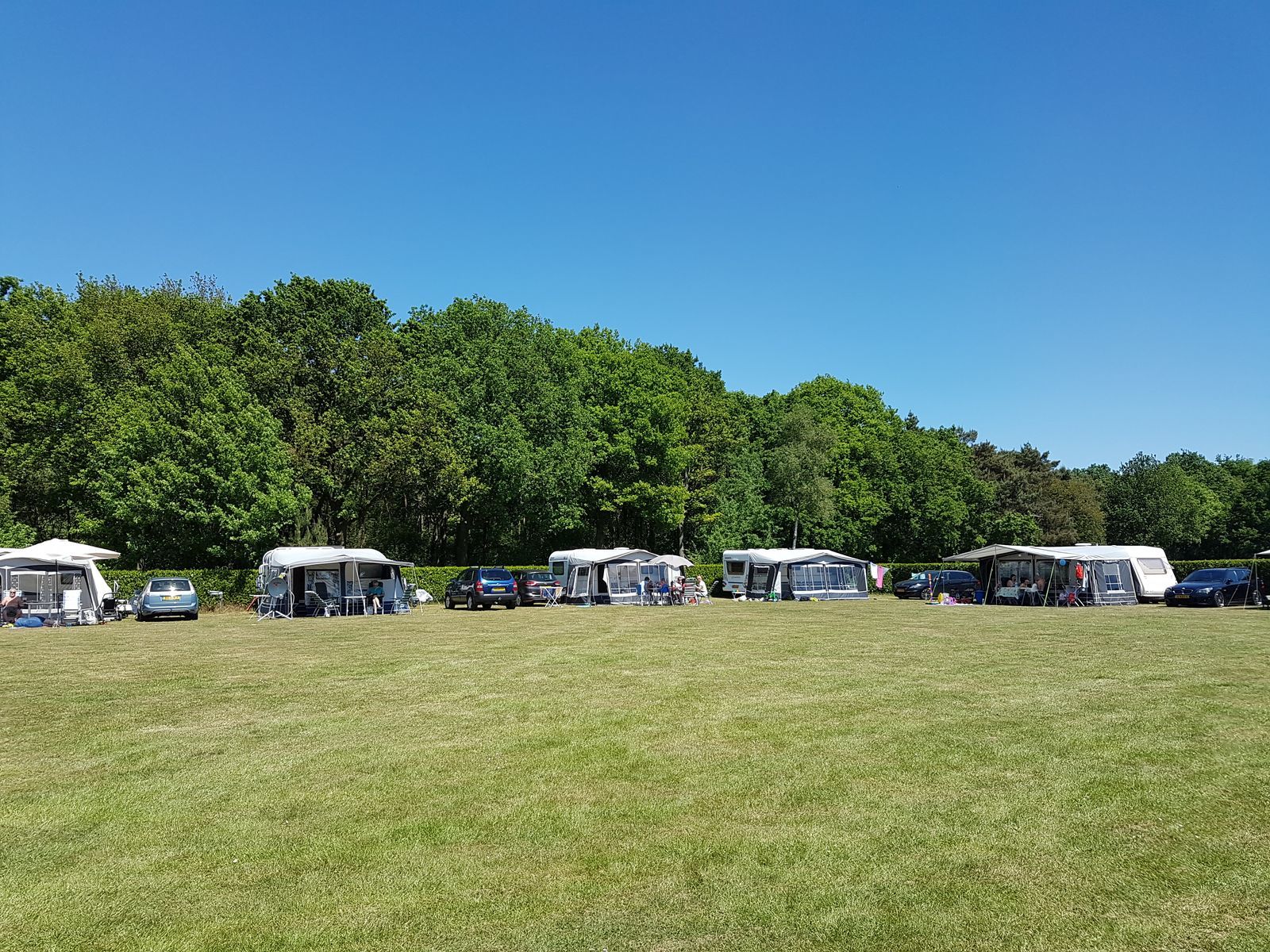 Camping-Stellplatz des Typs "Plus"