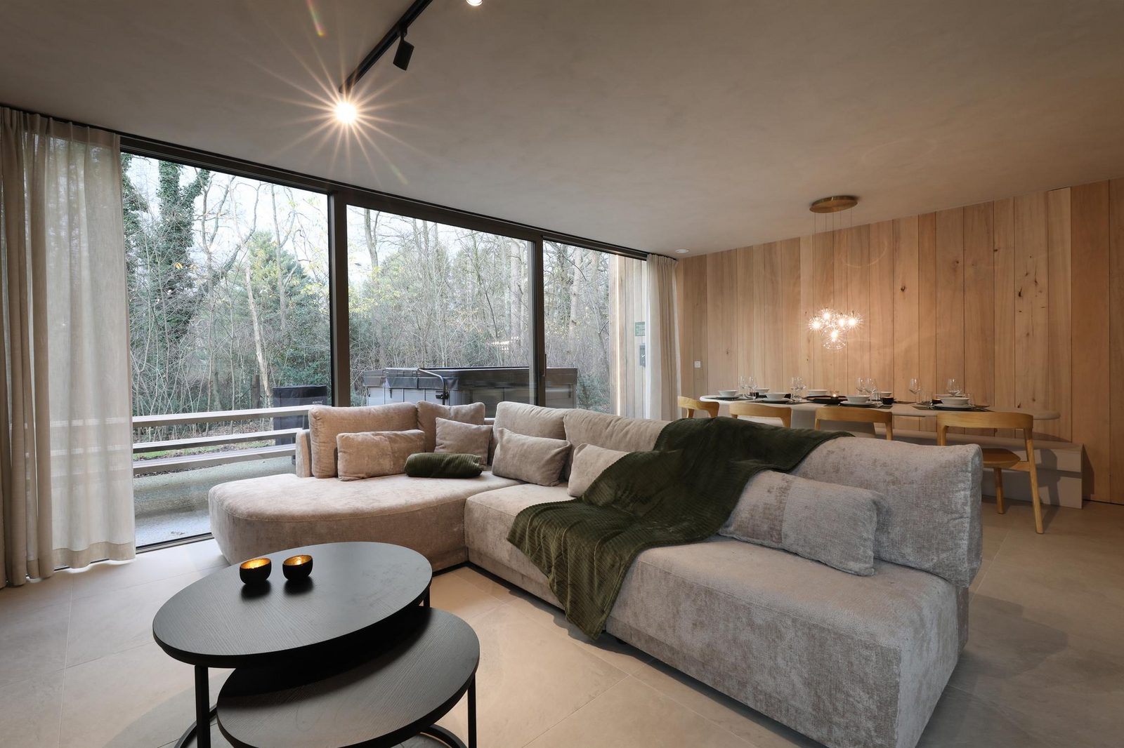 Lodge with Jacuzzi | 8 persons