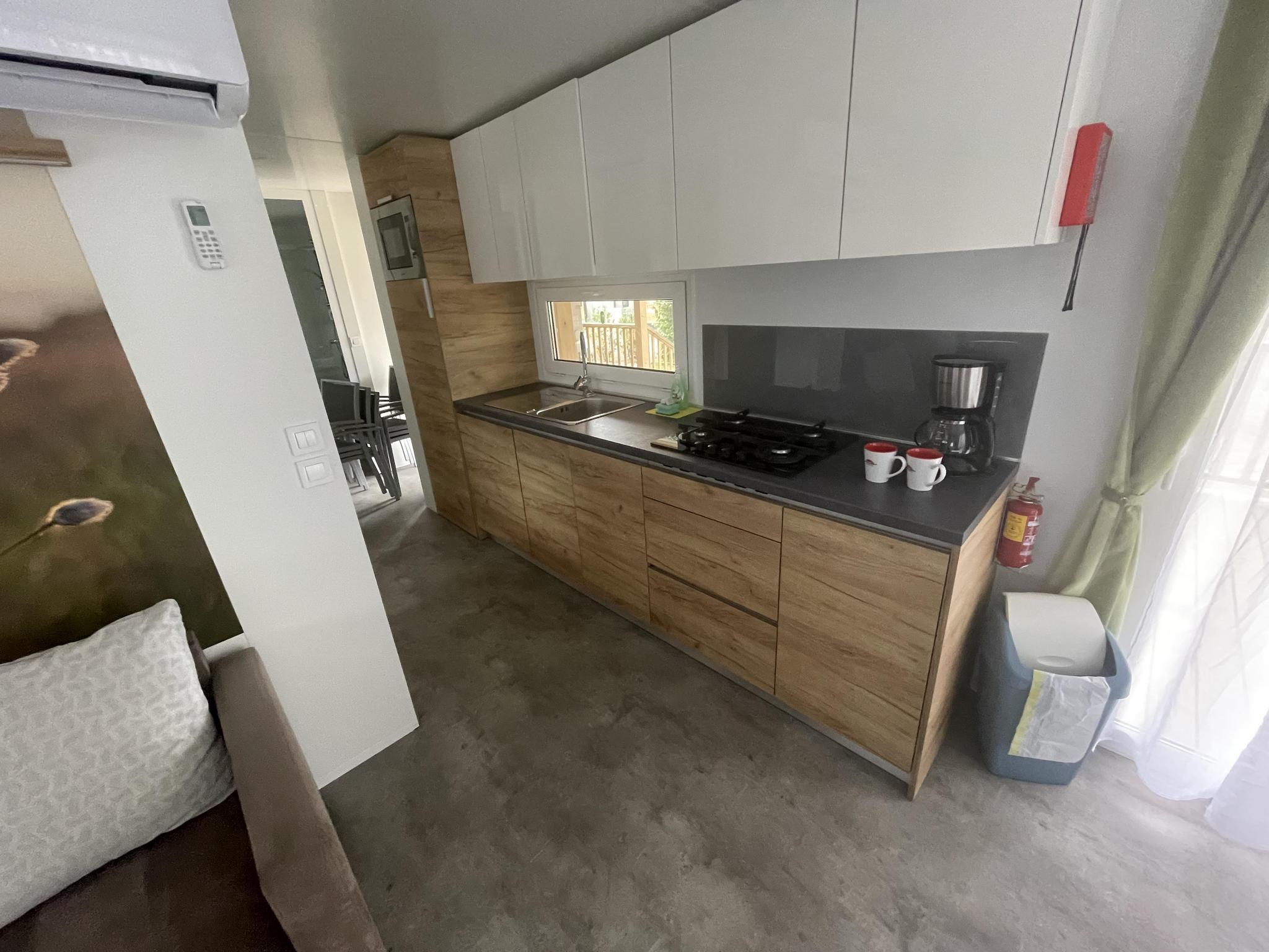 Cottage Whirlpool 4 4