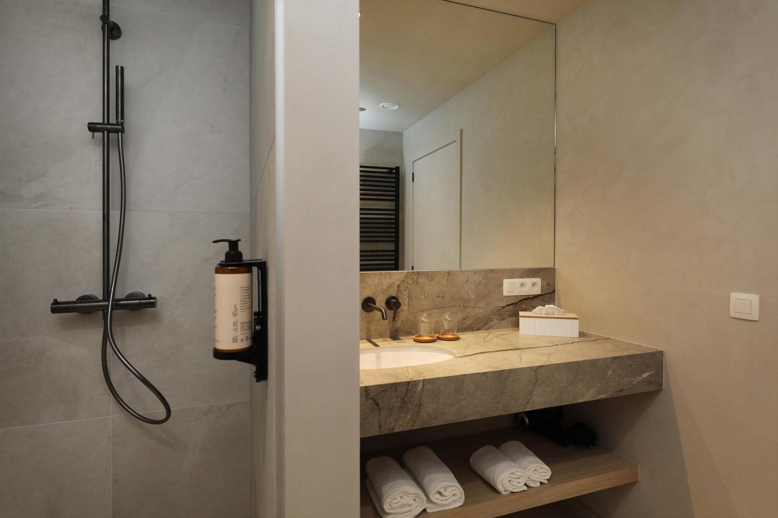 Villa Lodge with Jacuzzi | 8 people